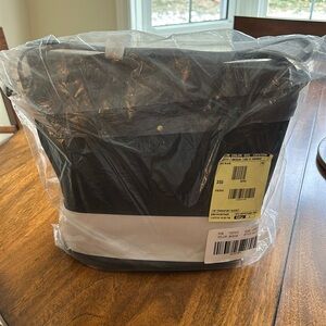 Madewell black leather transport bucket bag NWT